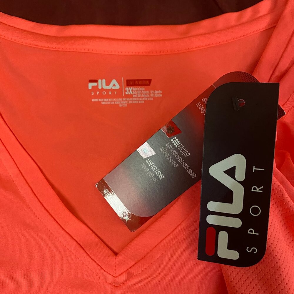 FILA Performance V-Neck Tee 3X - Picture 4 of 5